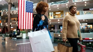 Οι Αμερικανοί ξόδεψαν 10,8 δισεκατομμύρια δολάρια σε διαδικτυακές αγορές τη Black Friday