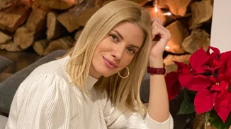 Η Ευαγγελία Αραβανή σε σπάνια βραδινή έξοδο λίγο πριν τον γάμο της