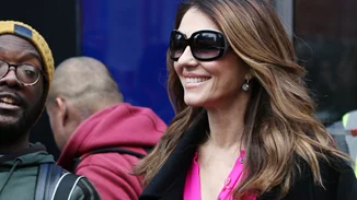 Ο γιός της Ελίζαμπεθ Χάρλεϊ "είναι" η Ελίζαμπεθ Χάρλεϊ