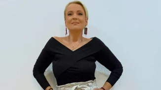 Αγνώριστη η Τζωρτζέλα Κόσιαβα | Η τεράστια αλλαγή στην εξωτερική της εμφάνιση (μετά την απώλεια κιλών)