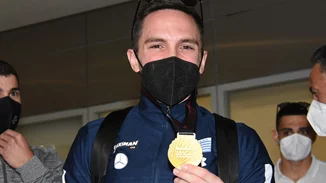 Λευτέρης Πετρούνιας | Η γλυκιά φωτογραφία με την κόρη του μετά τη νίκη του στο Ευρωπαϊκό πρωτάθλημα