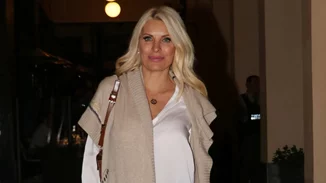 Η Ελένη Μενεγάκη σε νέα φωτογραφία με τη μικρή Μαρίνα | Φυσική με μαλλιά πιασμένα