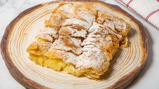 Η viral μπουγάτσα που θα φτιάξεις μόνο με 3 υλικά