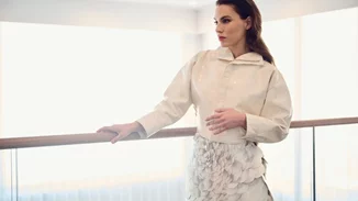 Η Melia Kreiling, ambassador των Beauty Stars with Attitude 2024, φωτογραφίζεται αποκλειστικά για την Madame Figaro