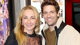 Αποστόλης Τότσικας & Ρούλα Ρέβη | Βόλτα στα μαγαζιά μαζί με τα παιδιά τους