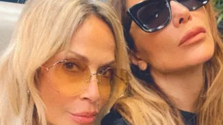 Δέσποινα Βανδή - Άννα Βίσση | Ποζάρουν μαζί στη Θεσσαλονίκη