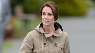 Kate Middleton | Πώς τίμησε την πριγκίπισσα Diana και τη βασίλισσα Ελισάβετ με το σπάνιο καπέλο που φόρεσε την Ημέρα των Βετεράνων