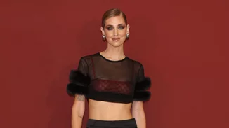 Το πρώτο καλσόν της σεζόν | Η Chiara Ferragni φόρεσε το σχέδιο που θα αναβαθμίσει κάθε look