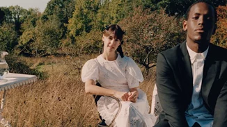 Simone Rocha x H&M | Μόλις κυκλοφόρησε η επίσημη καμπάνια της συλλογής