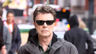 Ο David Bowie είναι ο καλλιτέχνης με τις περισσότερες πωλήσεις δίσκων βινυλίου τον 21ο αιώνα στο Ηνωμένο Βασίλειο