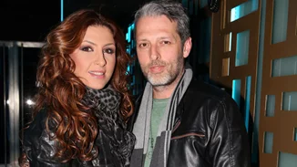 Έλενα Παπαρίζου - Ανδρέας Καψάλης | Έκλεισαν 10 χρόνια γνωριμίας και έσβησαν τούρτα