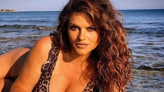 Η Δήμητρα Κατσαφάδου ανέβασε φωτογραφία από την παιδική της ηλικία και έγινε viral