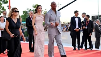 "The Smashing Machine" | Συγκίνηση, παρατεταμένο χειροκρότημα και φήμες για Όσκαρ στην πρεμιέρα της ταινίας στη Βενετία