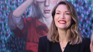 Η Βίκυ Καγιά φόρεσε το αξεσουάρ μαλλιών που ανήκει στις top τάσεις της χρονιάς