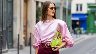 5 διαχρονικά αρώματα πούδρας που θυμίζουν baby talc και λατρεύουν όλες οι γυναίκες