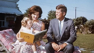 Jackie Kennedy | Σπάνιες φωτογραφίες με την κόρη της, Καρολάιν