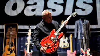 Σε δημοπρασία η κιθάρα του Νόελ Γκάλαχερ που συνδέεται με τη διάλυση των Oasis