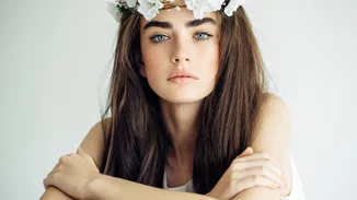 Παντρεύεσαι το καλοκαίρι; 6 bridal makeup looks για να λάμψεις