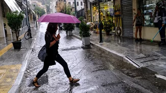 Καιρός | Σε ποιες περιοχές θα "χτυπήσει" η κακοκαιρία εξπρές με ισχυρές καταιγίδες - Θυελλώδεις βοριάδες την Κυριακή