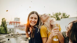 Το παγκόσμιο προσδόκιμο ζωής αναμένεται να αυξηθεί κατά σχεδόν πέντε χρόνια έως το 2050