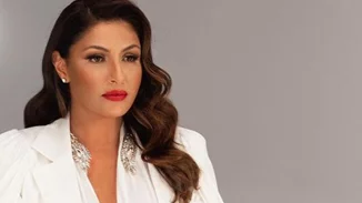 Έλενα Παπαρίζου | Τα καλύτερα beauty looks της Mrs Number One