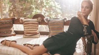 Envie Shoes Άνοιξη- Καλοκαίρι 2023 | Η ονειρική καμπάνια με πρωταγωνίστρια τη Δούκισσα Νομικού