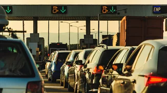 Πιθανό "μοντέλο νησιών" και στις μετακινήσεις από νομό σε νομό | Με test και green pass - Τι αποκάλυψε ο Πέτσας