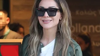 Δέσποινα Βανδή | Στον Καναδά με το (πλέον) χαρακτηριστικό και αγαπημένο της look