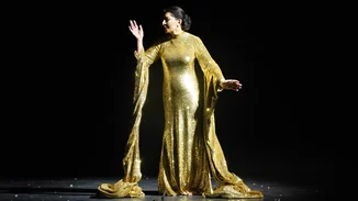 Θερμό χειροκρότημα για τη Μαρίνα Αμπράμοβιτς στην πρεμιέρα των 7 θανάτων της Μαρίας Κάλλας στην Εθνική Λυρική Σκηνή