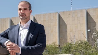 Γαβριήλ Σακελλαρίδης | Η σπάνια αναφορά στη σύζυγό του, Ράνια Τζίμα