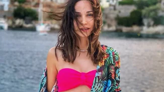 Κατερίνα Γερονικολού | Με λεοπάρ μαγιό σε σκάφος στο Μεγανήσι