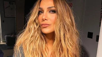 Δέσποινα Βανδή | Γιατί όλοι μιλούν για τα μαλλιά της;