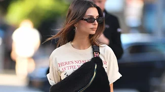 Είναι μεγάλο το αγαπημένο σου T-shirt; | 3 τρόποι από το Tik Tok για να το φέρεις στα μέτρα σου