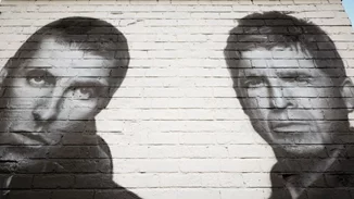 Φρενίτιδα για την αγορά ενός εισιτηρίου για την περιοδεία επανένωσης των Oasis