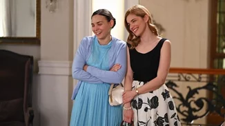 Η Νατάσα Εξηνταβελώνη ανέβασε τα πιο απολαυστικά backstage στιγμιότυπα από τον "Παράδεισο Των Κυριών"