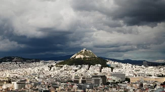 Ραγδαία αλλαγή του σκηνικού του καιρού: Βροχές και "βουτιά" του υδράργυρου έως 8 βαθμούς