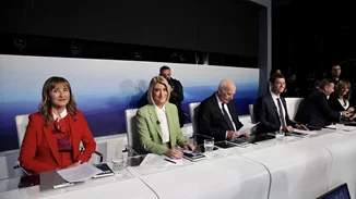 Μάρα Ζαχαρέα, Ράνια Τζίμα, Σία Κοσιώνη, Πόπη Τσαπανίδου | Τα looks των δημοσιογράφων στο debate των πολιτικών αρχηγών
