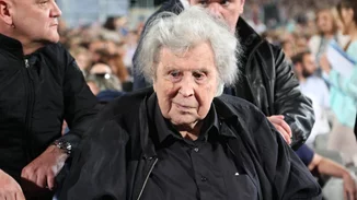 Το όνομα του Μίκη Θεοδωράκη θα δώσει ο Δήμος Αγίας Παρασκευής στη νέα πεζογέφυρα της Μεσογείων