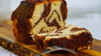 Λαχταριστό κέικ "ζέβρα" χωρίς ζάχαρη - Έτοιμο με 4 βήματα!