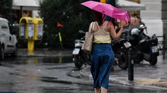 Ψυχρό μέτωπο φέρνει σημαντική μεταβολή του καιρού σήμερα και αύριο - Ποιες περιοχές θα επηρεαστούν [χάρτης]