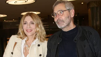 Ο Θοδωρής Αθερίδης εύχεται στη Σμαράγδα Καρύδη | "Για πάντα Σμαραγδένια"