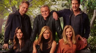 Friends: Η σειρά που μας δίδαξε στην πράξη το ρεφρέν στο τραγούδι των τίτλων: "I’ ll be there for you"