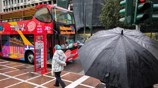 Καιρός | Από άνοιξη... φθινόπωρο - Βροχές και καταιγίδες όλη την εβδομάδα, πότε πέφτει η θερμοκρασία