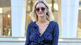 Πέντε κομμάτια που δεν λείπουν ποτέ από την καλοκαιρινή γκαρνταρόμπα των Γαλλίδων