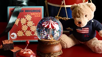 H Lapin House σε ταξιδεύει στο εργοστάσιο του Άγιου Βασίλη