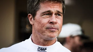 Brad Pitt | Η νέα ημίγυμνη εμφάνιση του ηθοποιού αποκάλυψε μία σημαντική αλλαγή πάνω του