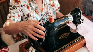 Πέθανε 112 ετών η θρυλική "δασκάλα του αργαλειού" στην Ικαρία