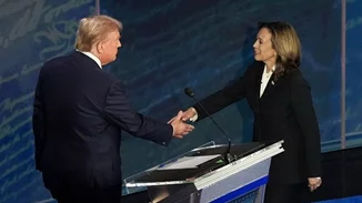 Η Ηarris συνεχάρη τον Τrump για τη νίκη του - Διαβεβαίωσε πως θα διασφαλίσει την ομαλή μεταβίβαση της εξουσίας