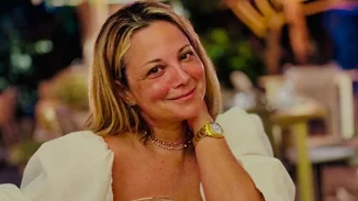 Το πανεύκολο χτένισμα της Νάνσυς Ζαμπέτογλου είναι τέλεια λύση για τις ζεστές μέρες του καλοκαιριού