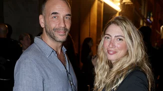 Πάνος Μουζουράκης | Ποια διάσημη τραγουδίστρια θα βαφτίσει τον γιο του